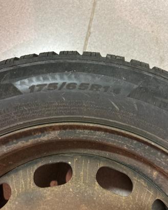 Pneumatici neve 175/65 R14