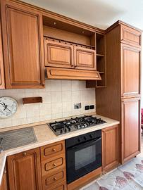 Cucina ad angolo in Legno Floritelli