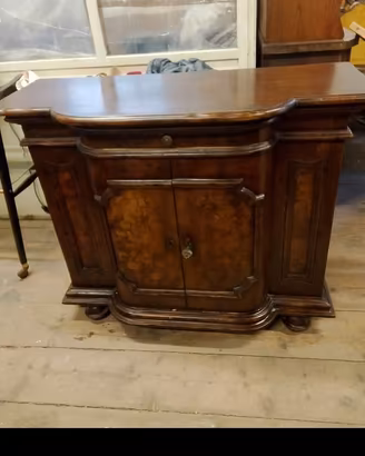 mobile antico di legno massello 