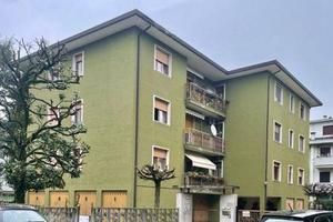 Immobile in asta di 98 m² con 3 locali e box auto 