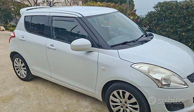 Utilitaria suzuki swift neopatentati