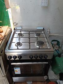 piano cottura con forno 