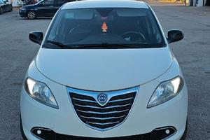 Lancia Ypsilon Mjet 1.3 95cv Platinum
