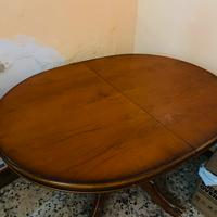 Tavolo rotondo in legno