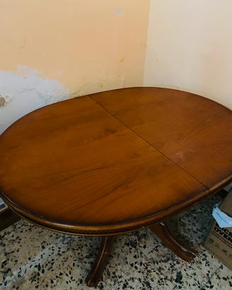 Tavolo rotondo in legno