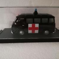 modellino alfa romeo f 12 ambulanza carabinieri
