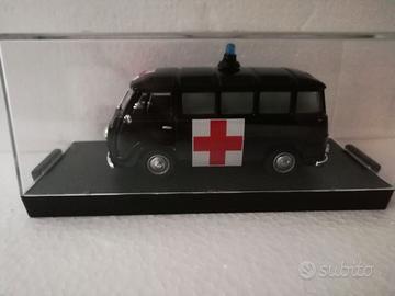 modellino alfa romeo f 12 ambulanza carabinieri
