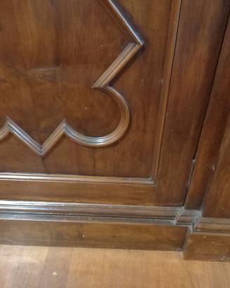 credenza in noce