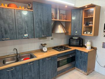 ARREDAMENTO CASA ANCHE IN PARTI