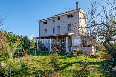 Villa o villino Manziana [CA210VRG]