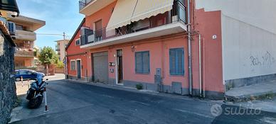 MASCALUCIA CENTRO 3 vani con porzione di terrazza