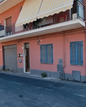 MASCALUCIA CENTRO 3 vani con porzione di terrazza