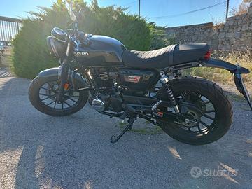 Honda GB350S anno 2026.