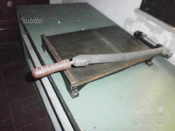 LEGATORIA: Tagliacarte/Tagliacartone da banco