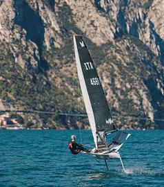 Barca vela - manta Moth 4681