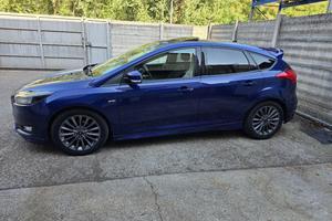 Ford Focus st line 1.5 120cv