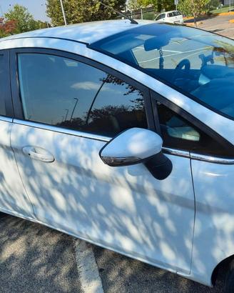 leggi poi mi contatti  Ford Fiesta 