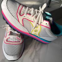 Saucony