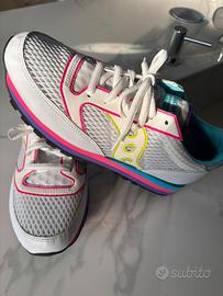 Saucony