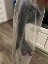 Stampelle ancora inbustate