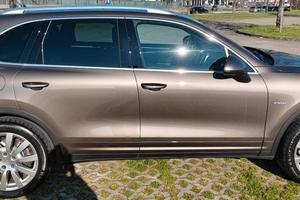 PORSCHE Cayenne diesel 50000 km certificati