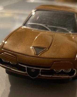 Alfa Romeo Montreal scala 1/43 De Agostini