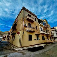 3 LOCALI A PALERMO