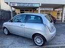 lancia-ypsilon-argento-ok-neopatentati