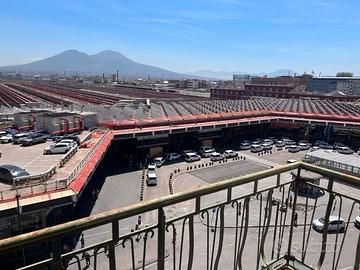 Ufficio pratico centrale luminoso