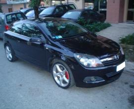 Opel Astra GTC 1.9 CDTI 150CV Cosmo