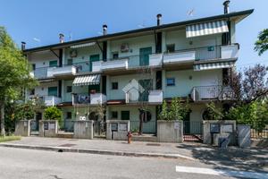 VILLA A SCHIERA CENTRALE A CESENATICO