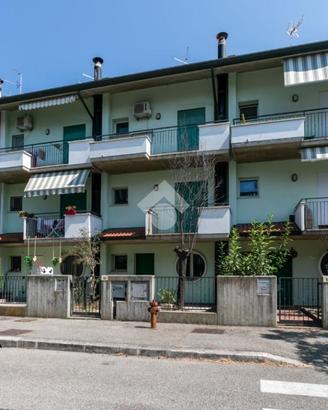 VILLA A SCHIERA CENTRALE A CESENATICO