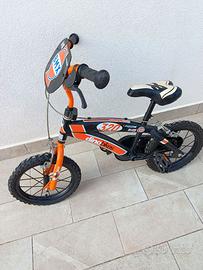 Due biciclette per bambino