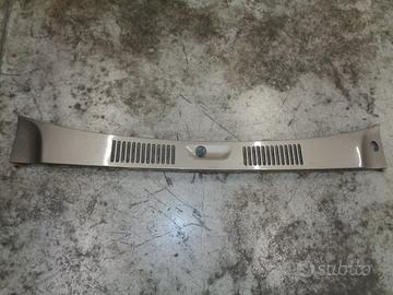 GOCCIOLATOIO PER ISUZU TROOPER ANNO 2000