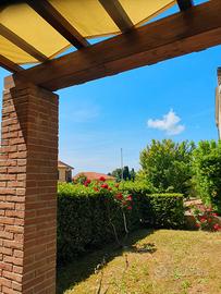 Appartamento di recente costruzione con giardino