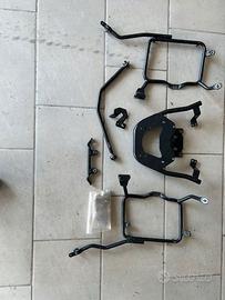 Piastra e supporto laterale valige moto