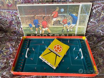 Vecchio gioco da tavolo  football