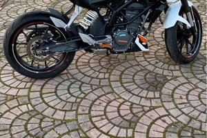 Ktm duke 125