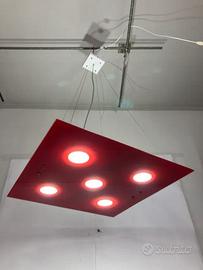 Lampadario quadrato vetro rosso bi-emissione