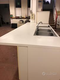 Cucina salvarani con elettrodomestici