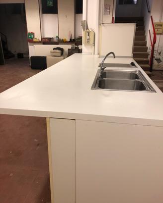 Cucina salvarani con elettrodomestici