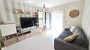 grazioso-trivani-con-terrazzo-e-box-auto-