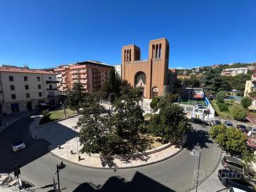 Stanza uso studio - ufficio