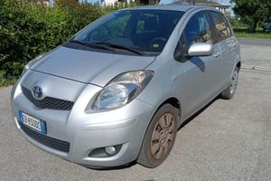 TOYOTA Yaris 1.3 5 porte Sol