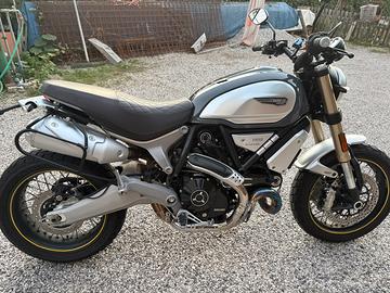 Ducati scrambler  1100