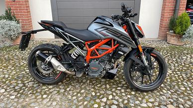 KTM Duke 125