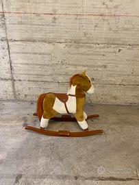 Cavallo a dondolo
