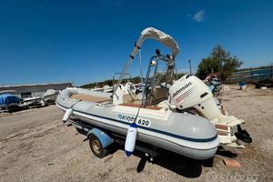 GOMMONE MARINER 620+JHONSON 115cv 4t+CARRELLO OMOL