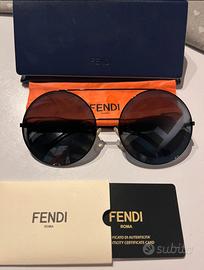 Occhiali da sole Fendi Plain IN