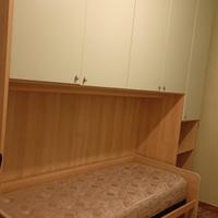 camera da letto singola con ponte
